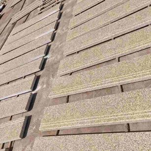 南阳 黄金麻花岗岩光面楼梯踏步