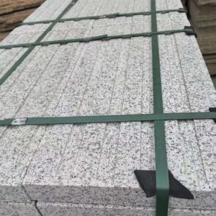 南阳 白麻花岗岩直行盲道石，盲条，地铺石