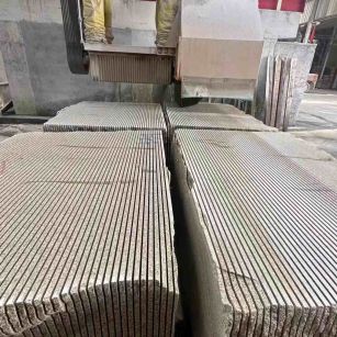 南阳 车间生产日常，黄金麻白麻花岗岩