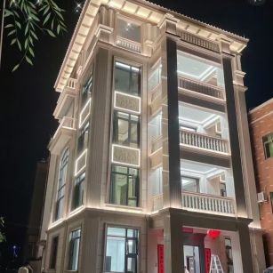 南阳 芝麻白花岗岩别墅外墙夜间效果