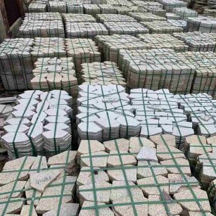 南阳 黄金麻白麻花岗岩荔枝面地铺石(冰裂纹)