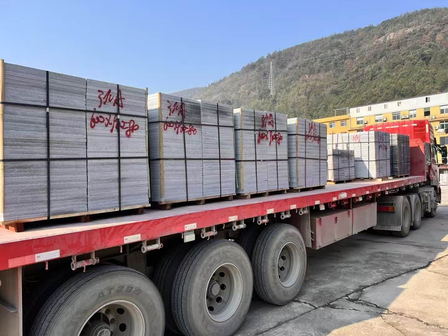 南阳 芝麻灰地铺石出货日常