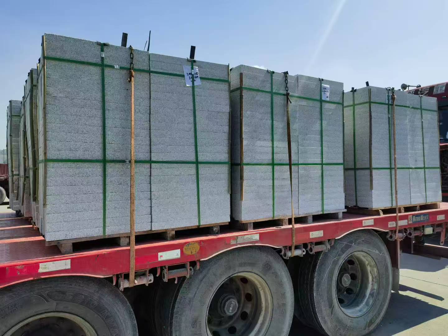 南阳芝麻白花岗岩出货日常地铺石