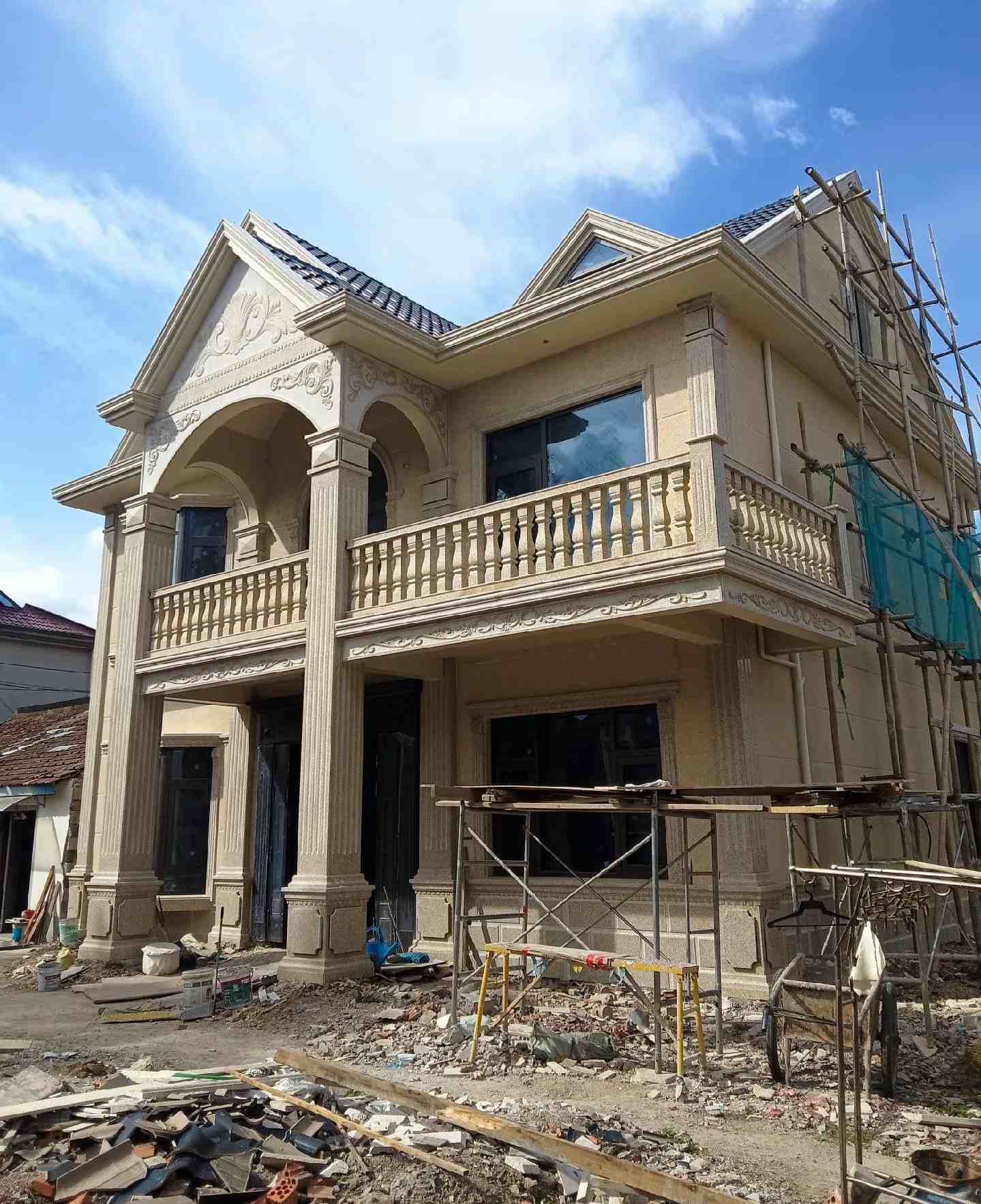 南阳 黄金麻花岗岩石材私人别墅雕花门楼柱阳台栏杆