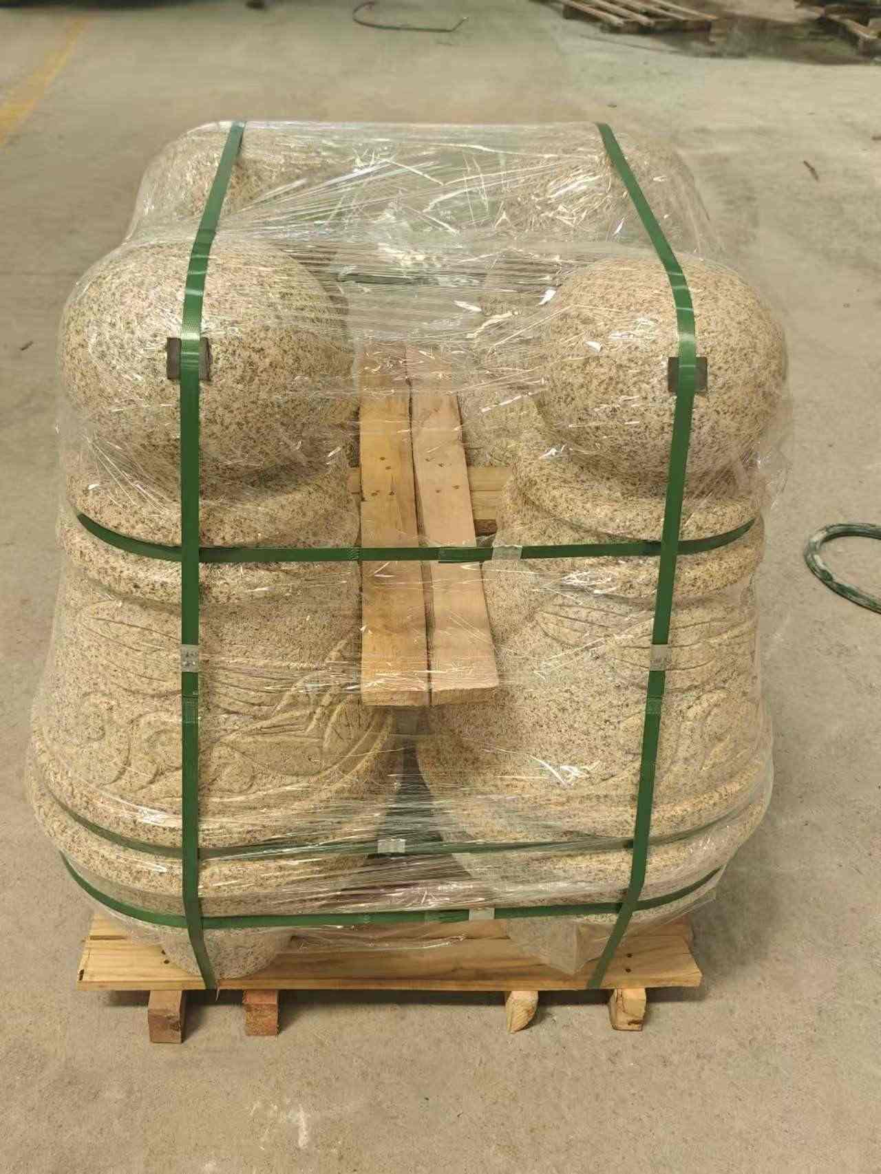 南阳 黄金麻异形定制雕花——棒棒糖挡车柱