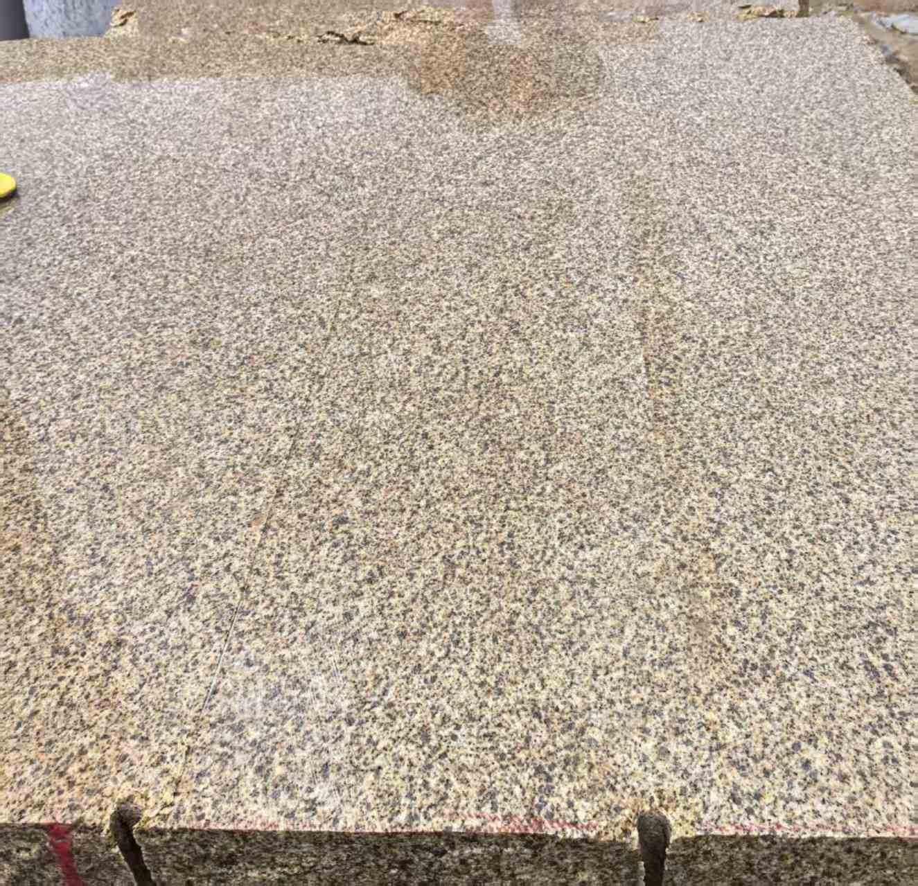 南阳 黄金麻花岗岩石材方料