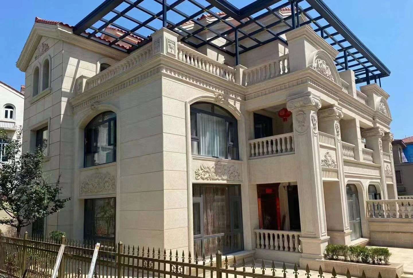 南阳 黄金麻花岗岩荔枝面别墅外墙干挂