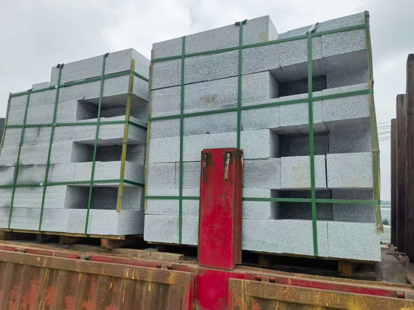 南阳 芝麻白花岗岩路沿石，平石，路侧石，马路牙子，路缘石，立缘石，平缘石等