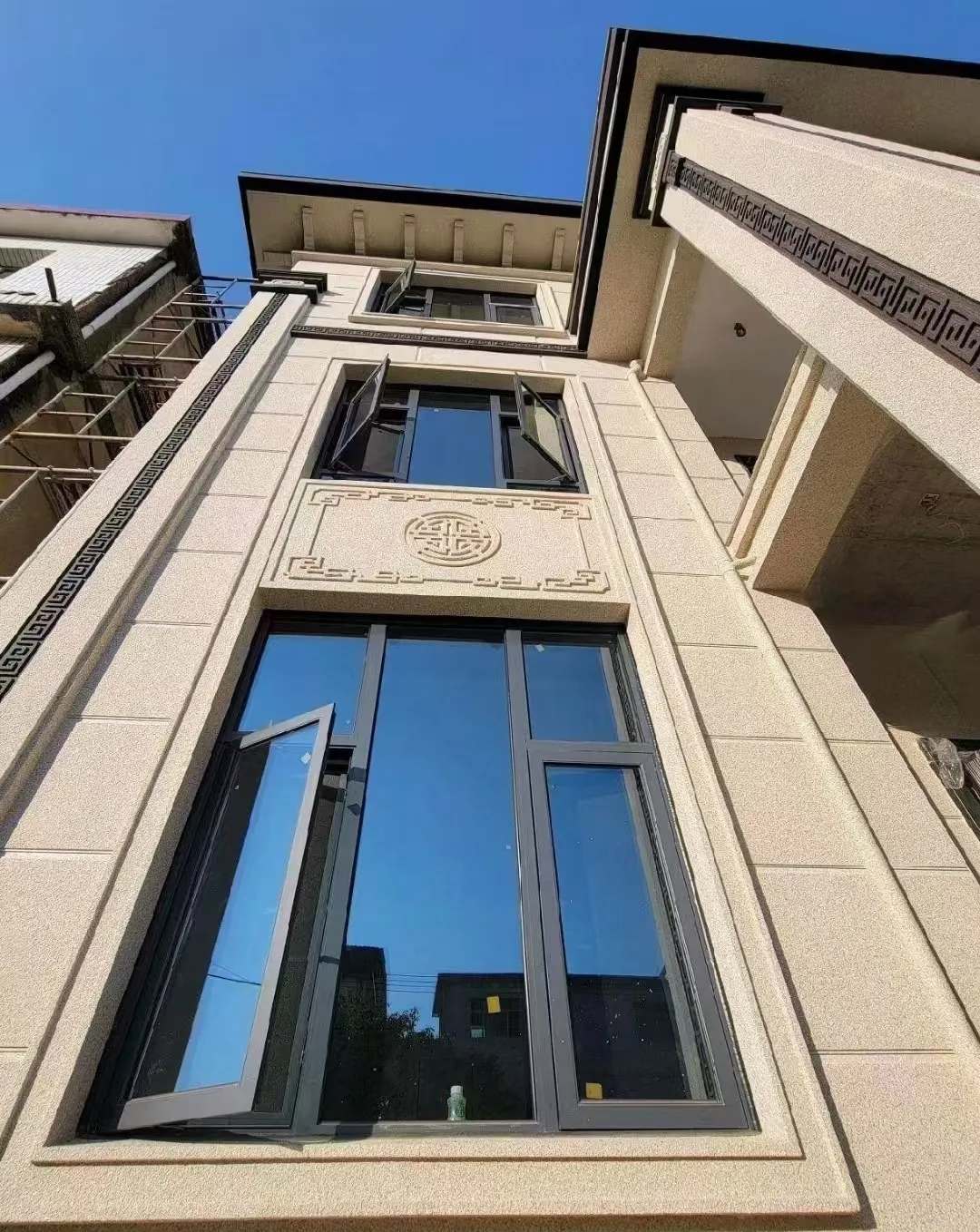 南阳 黄金麻荔枝面别墅外墙干挂效果展示